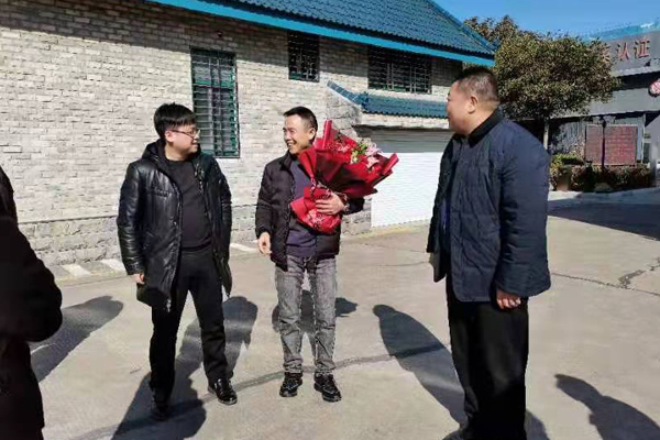 喜迎新春，南莫鎮(zhèn)領(lǐng)導(dǎo)到我公司慰問走訪